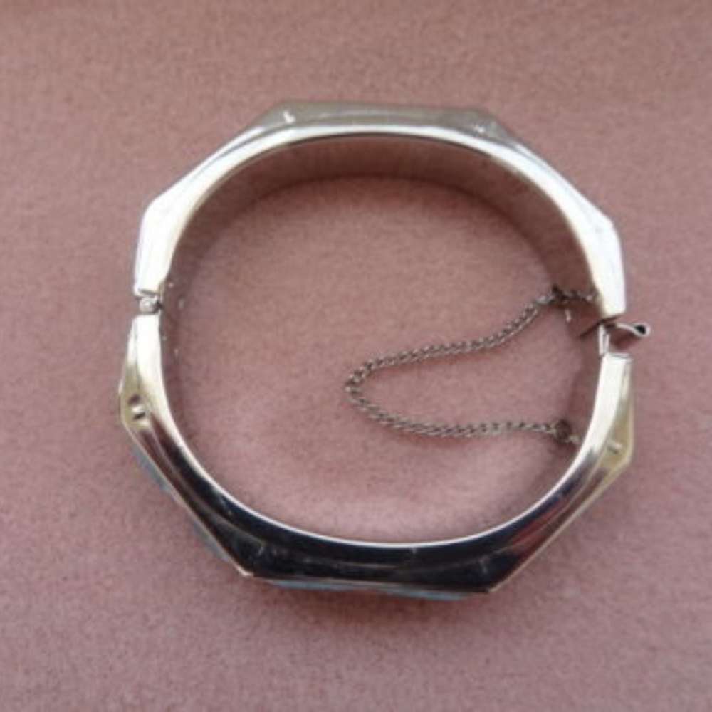 Vintage Silver tone GUILLOCHE Rose Enamel Bangle - Picture 2 of 4